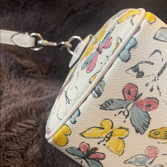 🦋 Coach Butterfly Rowan - Picture 11 of 16